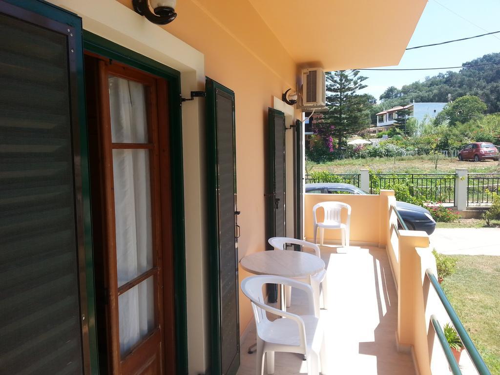 Feakes Apartments Arillas  Exteriér fotografie