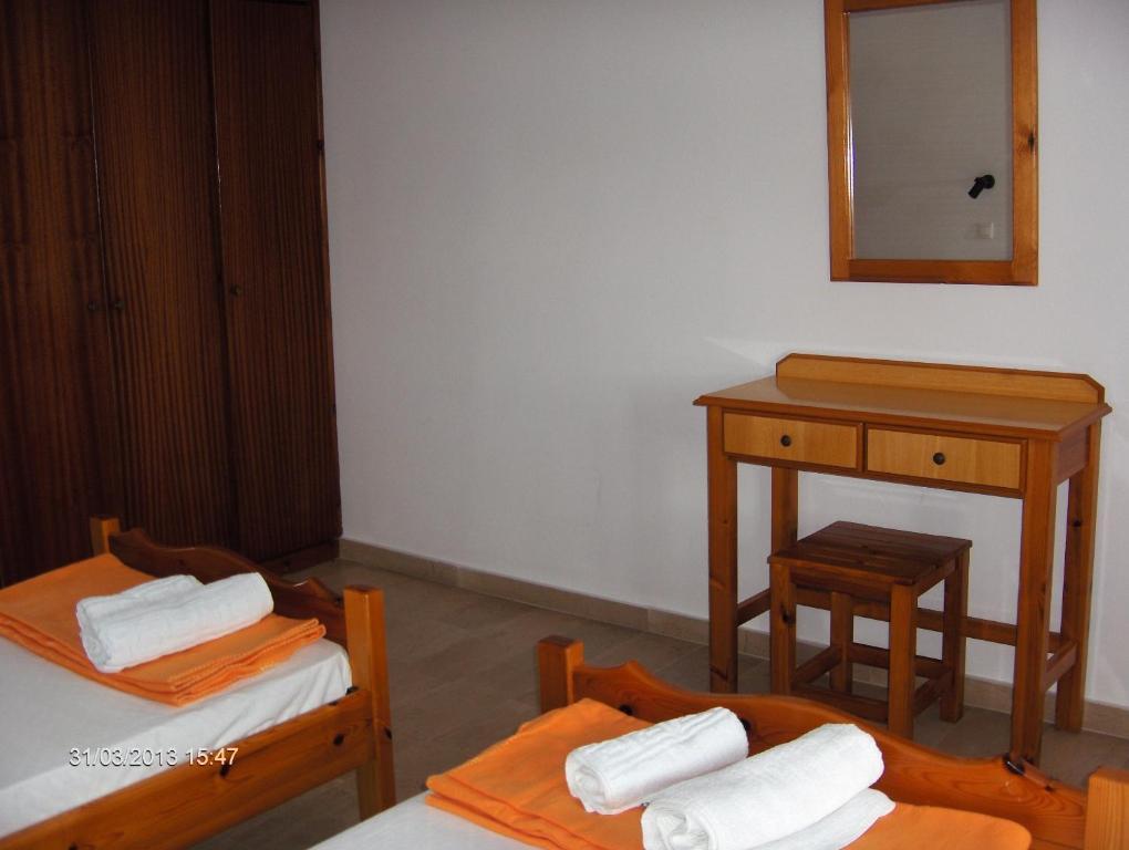 Feakes Apartments Arillas  Pokoj fotografie