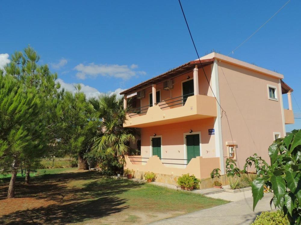 Feakes Apartments Arillas  Exteriér fotografie